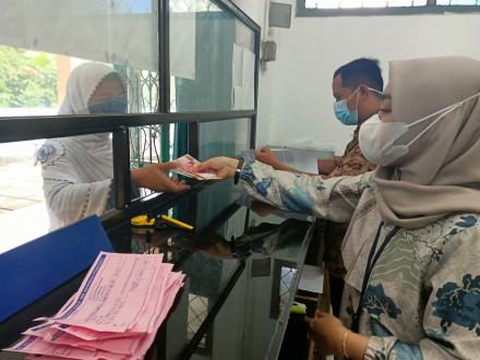 PENYALURAN BLT DD BULAN KEDUABELAS