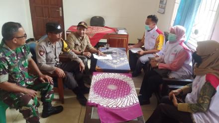 JELANG TAHUN BARU, TIM OPERASI PASAR KEC RAKIT HADIR DI BADAMITA