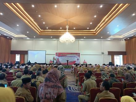 GUNERNUR JATENG HADIRI SILATURAHMI AKBAR FKPD DIPAYUDHA BANJARNEGARA