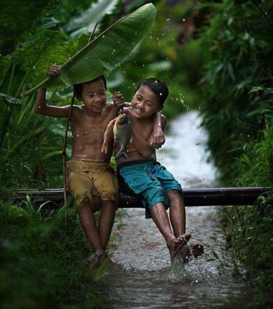 ANAK HEBAT, INDONESIA KUAT MENUJU INDONESIA EMAS 2045